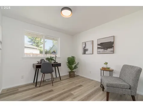 2387 Dale Avenue Eugene OR 97408