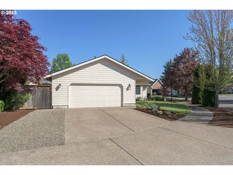 2387 Dale Avenue Eugene OR 97408