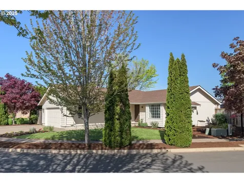 2387 Dale Avenue Eugene OR 97408