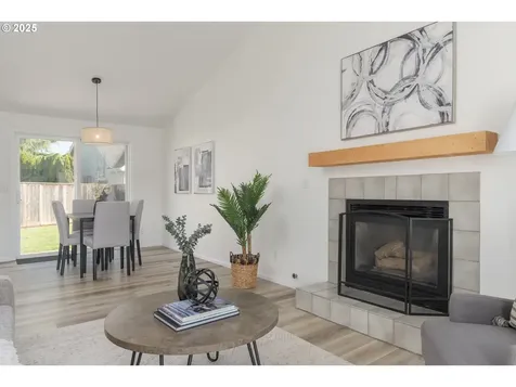 2387 Dale Avenue Eugene OR 97408