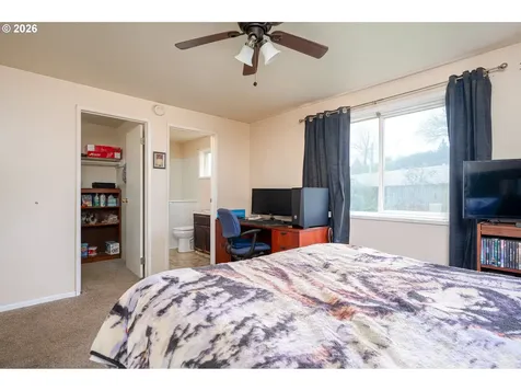 8448 SE 89th Avenue Portland OR 97266