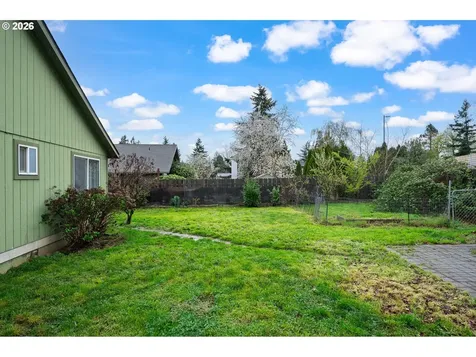 8448 SE 89th Avenue Portland OR 97266