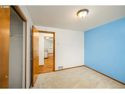 3220 31st Street Florence OR 97439
