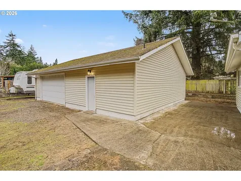 3220 31st Street Florence OR 97439