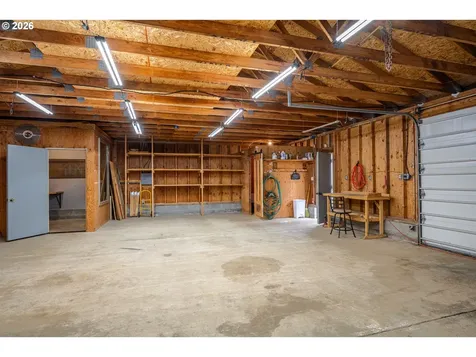 3220 31st Street Florence OR 97439