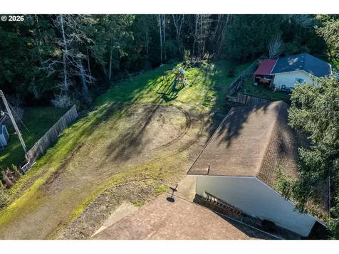 3220 31st Street Florence OR 97439