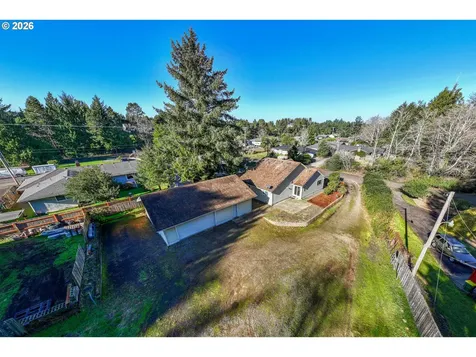 3220 31st Street Florence OR 97439