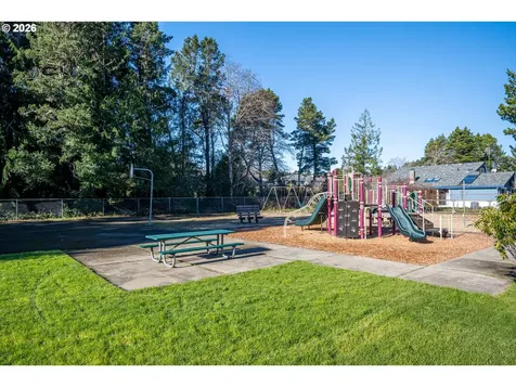 3220 31st Street Florence OR 97439