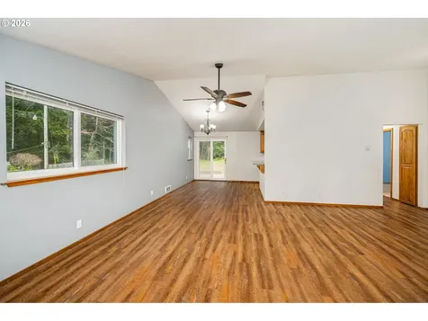 3220 31st Street Florence OR 97439