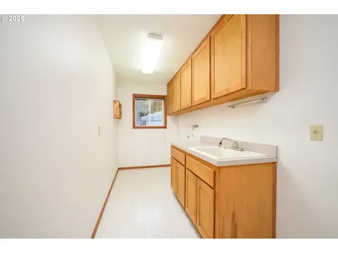 14355 NW Pheasant Hill Lane Mcminnville OR 97128