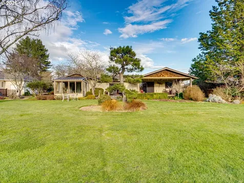 1925 NW St Andrews Drive Mcminnville OR 97128