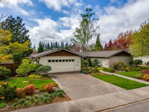 1925 NW St Andrews Drive Mcminnville OR 97128