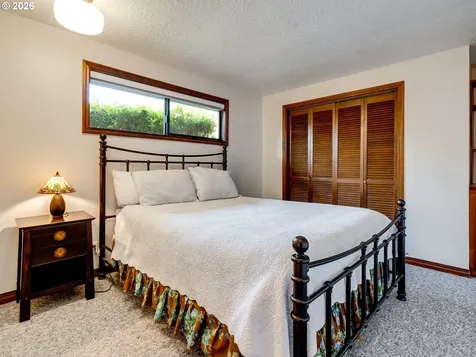 1925 NW St Andrews Drive Mcminnville OR 97128