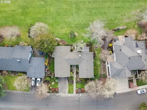 1925 NW St Andrews Drive Mcminnville OR 97128
