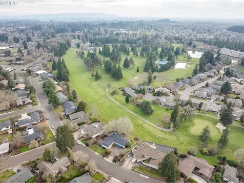 1925 NW St Andrews Drive Mcminnville OR 97128