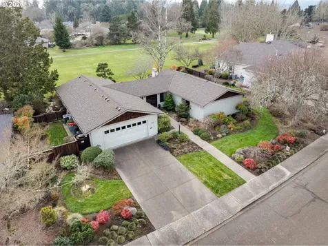 1925 NW St Andrews Drive Mcminnville OR 97128
