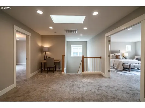 8851 SW 72nd Avenue Portland OR 97223