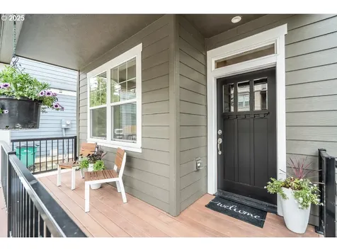 8851 SW 72nd Avenue Portland OR 97223