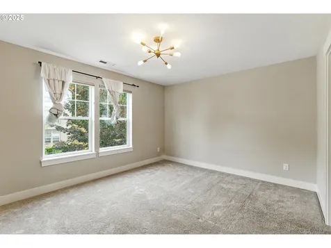 8851 SW 72nd Avenue Portland OR 97223