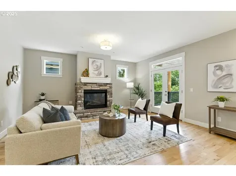 8851 SW 72nd Avenue Portland OR 97223