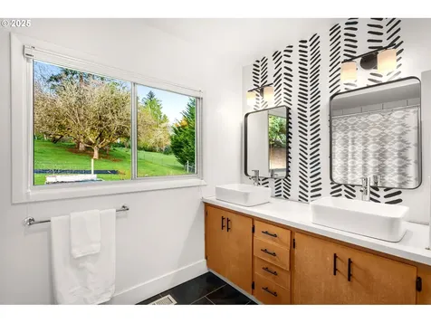 33257 Kammeyer Road Scappoose OR 97056