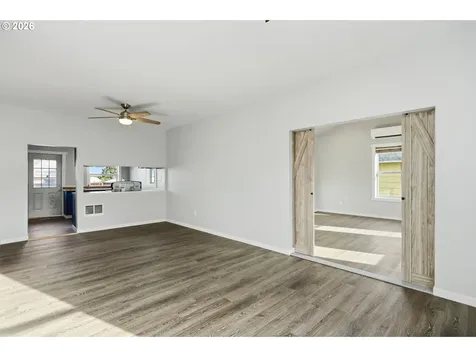 1211 E 10th Street The Dalles OR 97058