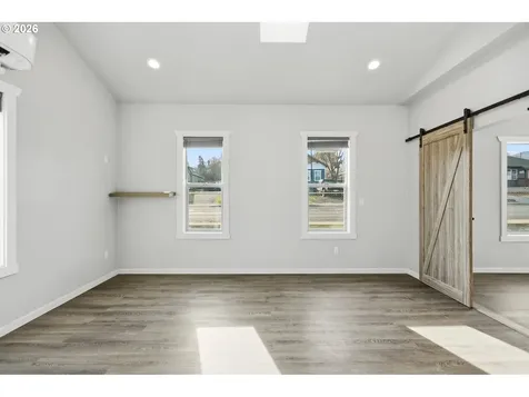 1211 E 10th Street The Dalles OR 97058
