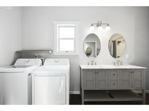 1211 E 10th Street The Dalles OR 97058