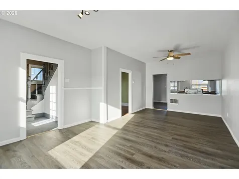 1211 E 10th Street The Dalles OR 97058