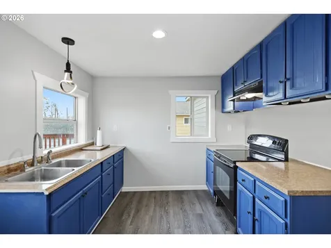 1211 E 10th Street The Dalles OR 97058
