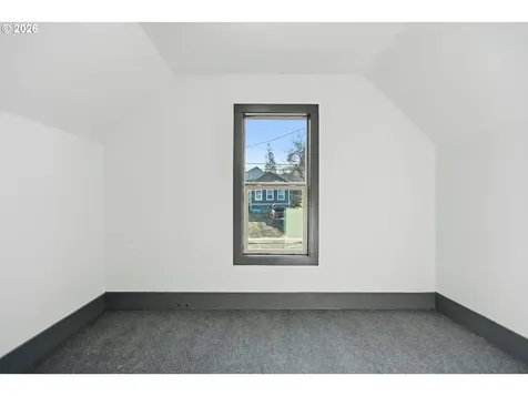 1211 E 10th Street The Dalles OR 97058