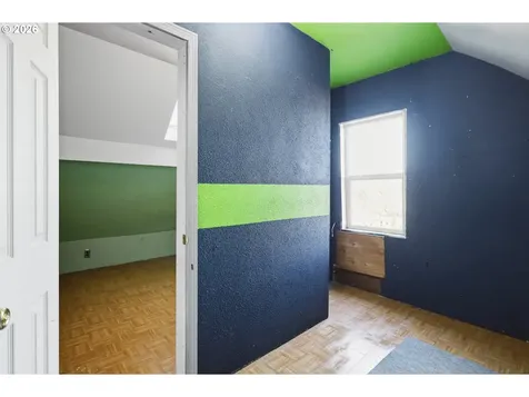 1211 E 10th Street The Dalles OR 97058