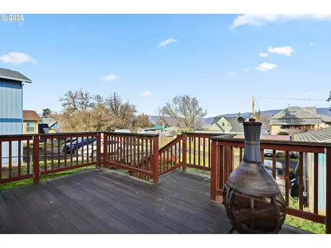 1211 E 10th Street The Dalles OR 97058