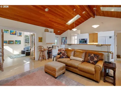 2634 Suncrest Avenue Eugene OR 97405