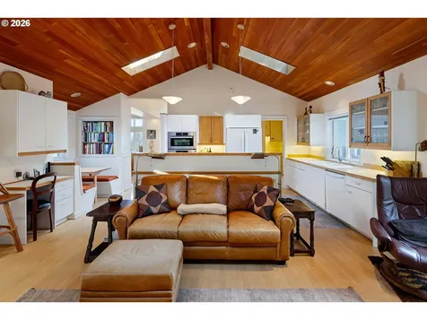 2634 Suncrest Avenue Eugene OR 97405