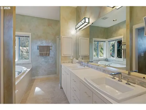 2634 Suncrest Avenue Eugene OR 97405