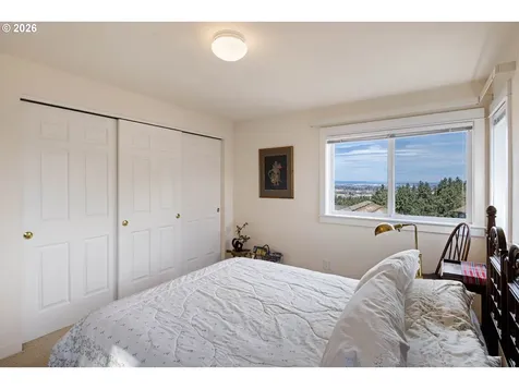 2634 Suncrest Avenue Eugene OR 97405