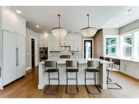 3944 Los Altos Lane Eugene OR 97405