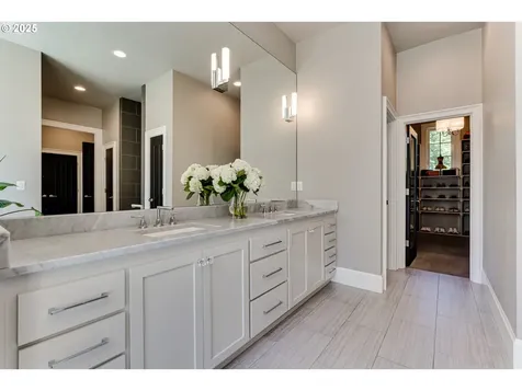 3944 Los Altos Lane Eugene OR 97405