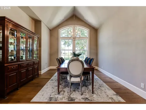 3944 Los Altos Lane Eugene OR 97405