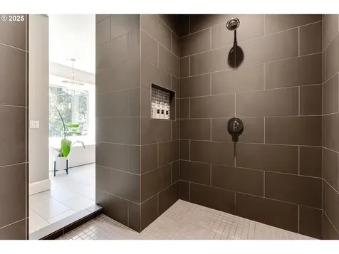 3944 Los Altos Lane Eugene OR 97405