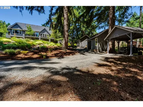 3944 Los Altos Lane Eugene OR 97405