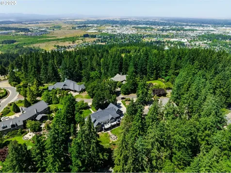 3944 Los Altos Lane Eugene OR 97405