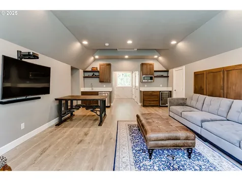 3944 Los Altos Lane Eugene OR 97405