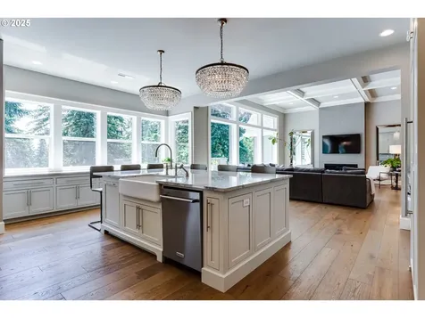 3944 Los Altos Lane Eugene OR 97405