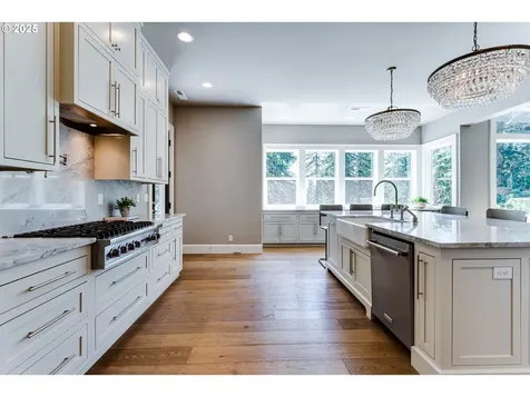 3944 Los Altos Lane Eugene OR 97405