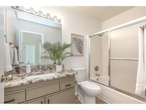 15240 SW Pintail Court Beaverton OR 97007