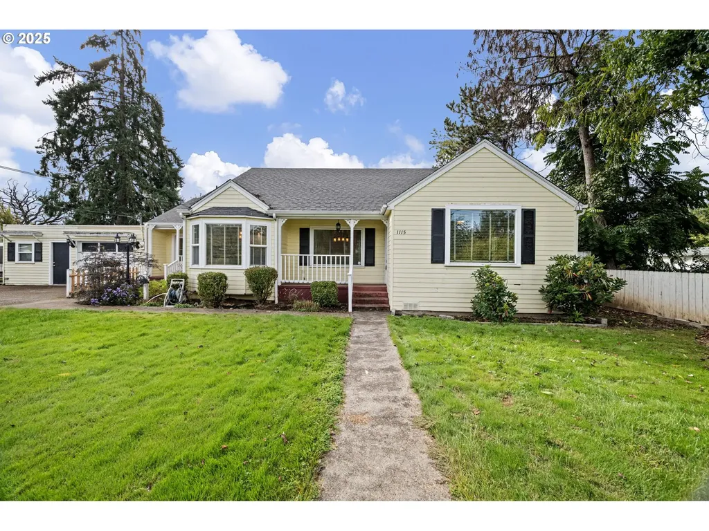 1115 S 6th Street Cottage Grove OR 97424