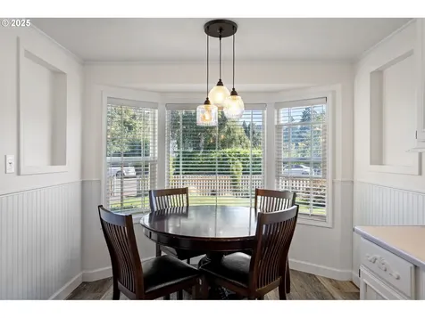 1115 S 6th Street Cottage Grove OR 97424