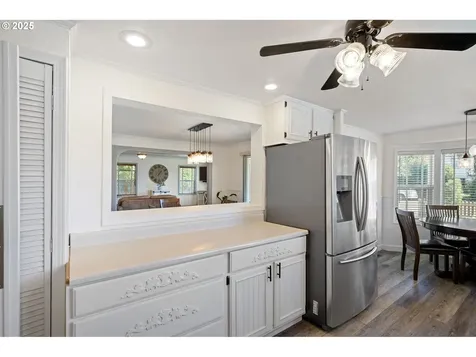 1115 S 6th Street Cottage Grove OR 97424
